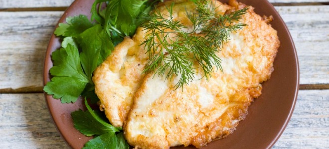 Куриное филе на сковороде в сметанном или томатном соусе — рецепты с сыром и грибами