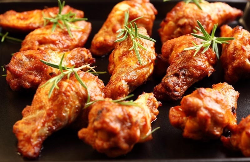 Острые, румяные, хрустящие — мои любимые! 10 вариантов приготовления куриных крылышек. Выбери свой неповторимый вкус!