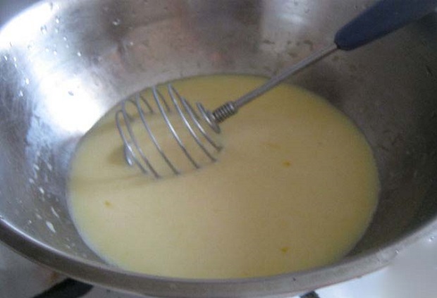 Пышные оладьи на кефире. Рецепты приготовления вкусных оладушек на кефире, на молоке и на дрожжах