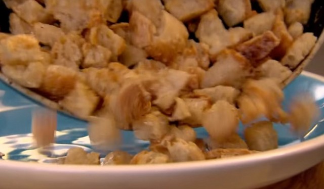 Салат цезарь – 3 классических рецепта приготовленных с курицей