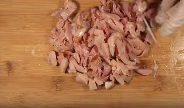 Салаты с пекинской капустой и курицей — 3 пошаговых рецепта