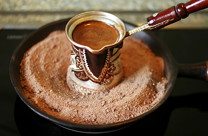 Сестра привезла из Турции рецепт приготовления настоящего кофе по-турецки. Всё дело в…