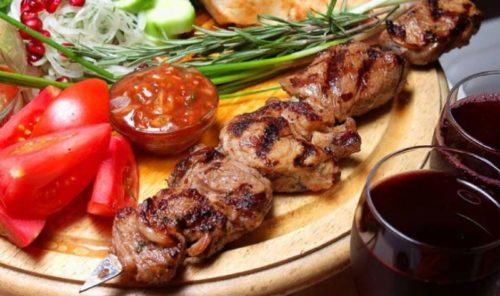 Шашлык из свинины — 5 самых вкусных маринадов, чтобы мясо было мягким и сочным