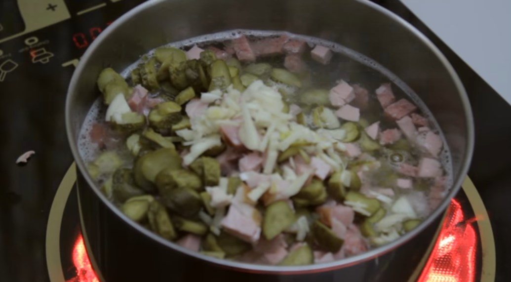 «Солянка» с колбасой. Рецепты приготовления в домашних условиях